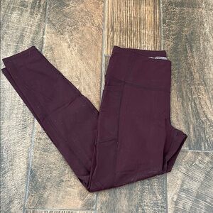 Victoria Sport Burgundy Leggings